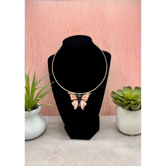 Monarch Blessings Boutique Jewelry - 17.5" Ombre Pink & Black Butterfly Pendant On A Gold Collar Choker Necklace